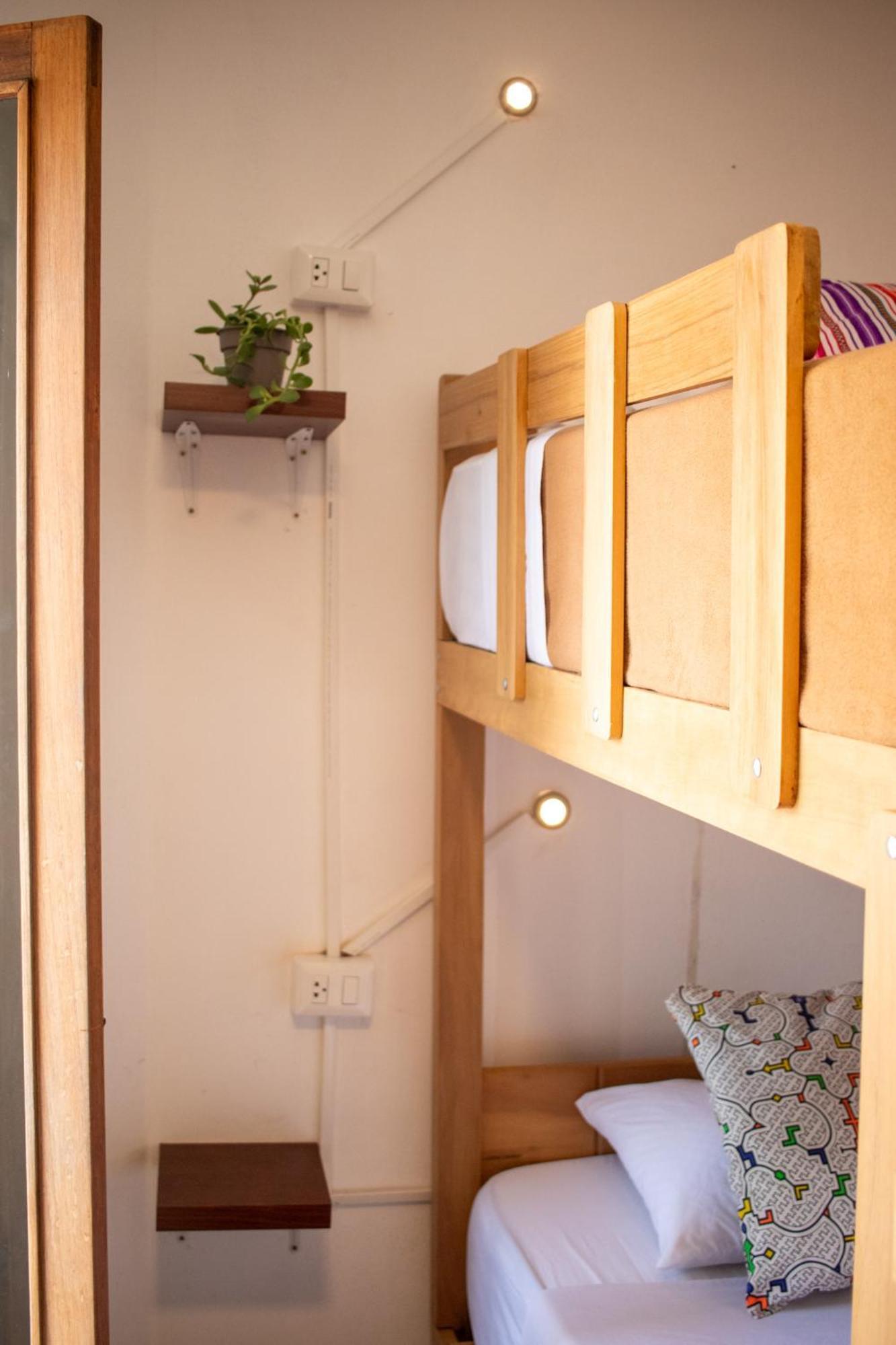 Temazcal Hostel リマ エクステリア 写真